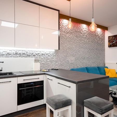 Kasprzaka 31A Free Garage By Perfect Apart وارسو المظهر الخارجي الصورة